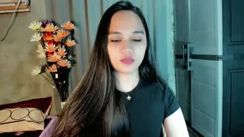 hilarymolly online show from March 2026 10:59:02 PM