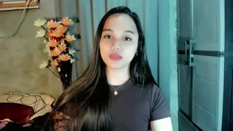 hilarymolly online show from March 2026 12:48:02 AM