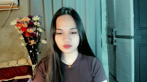 hilarymolly online show from March 2026 03:12:01 AM