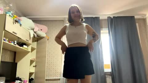 Snapshot of hildeconery chatting on May 2026 09:58:01 AM Julia online show from May 2026 09:58:01 AM