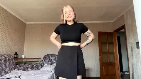 Snapshot of hildeconery chatting on May 2026 08:53:02 AM Julia online show from May 2026 08:53:02 AM