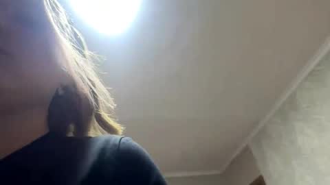 Snapshot of hildeconery chatting on May 2026 02:24:02 PM Julia online show from May 2026 02:24:02 PM
