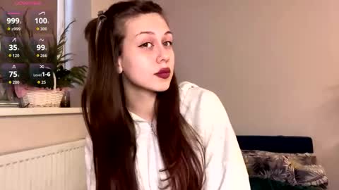 Snapshot of hildredmabray chatting on March 2026 01:48:02 PM Hi Im Elizabeth online show from March 2026 01:48:02 PM