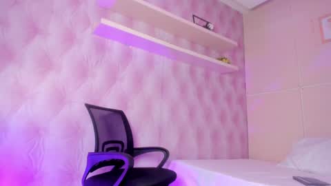  Hillary  online show from January 2025 07:07:02 AM