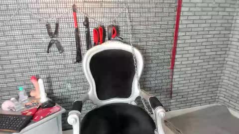 Hillary  online show from March 2026 05:44:01 AM