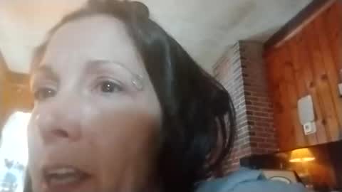 SparkledLooks online show from February 2025 07:49:01 PM