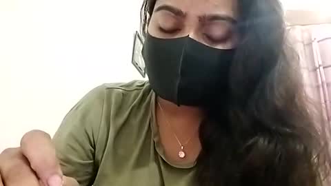 himuhimu22 online show from December 2025 06:45:02 PM