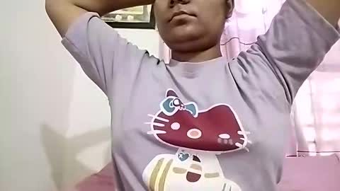 himuhimu22 online show from April 2026 05:35:01 AM