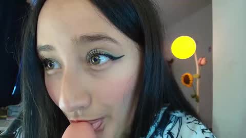 Snapshot of hinata_21_ chatting on February 2026 09:42:01 PM hinata online show from February 2026 09:42:01 PM