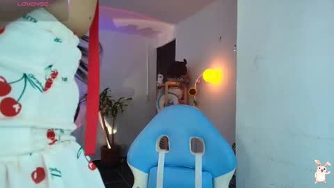 Snapshot of hinata_21_ chatting on February 2026 08:51:01 PM hinata online show from February 2026 08:51:01 PM