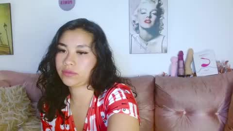 Snapshot of hinataleecs chatting on December 2024 08:32:02 AM hinata lee online show from December 2024 08:32:02 AM