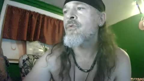 Snapshot of hippiedad333 chatting on July 2026 05:13:01 AM hippiedad333 online show from July 2026 05:13:01 AM