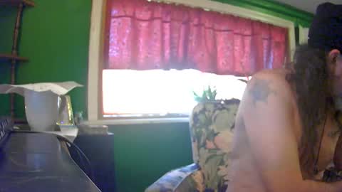 Snapshot of hippiedad333 chatting on July 2026 11:29:01 PM hippiedad333 online show from July 2026 11:29:01 PM