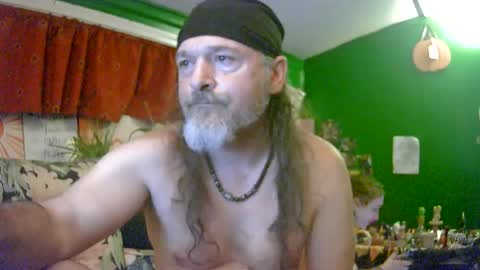 Snapshot of hippiedad333 chatting on July 2026 02:07:02 AM hippiedad333 online show from July 2026 02:07:02 AM