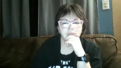 Bella online show from February 2025 04:33:02 AM