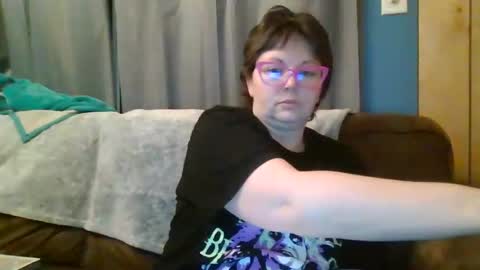 Bella online show from February 2025 06:02:01 AM