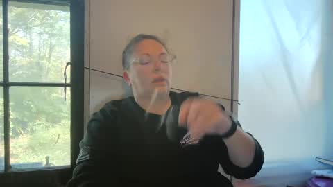 Bella online show from September 2025 06:18:02 PM