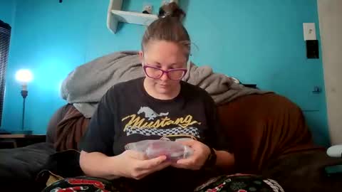 Bella online show from September 2025 08:41:02 PM