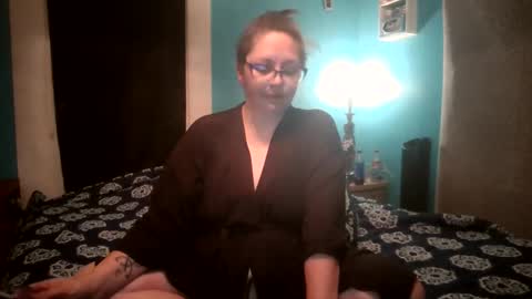 Bella online show from November 2025 02:06:01 AM