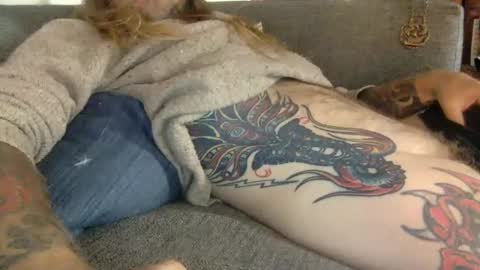 Snapshot of hippybiker chatting on December 2024 02:44:01 PM hippybiker online show from December 2024 02:44:01 PM