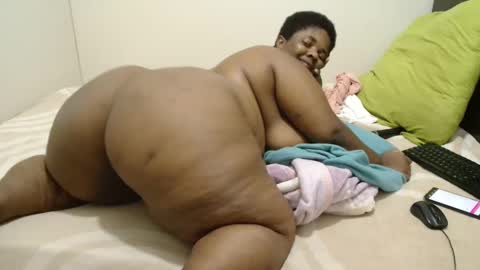 Snapshot of hips2sexy chatting on March 2025 08:52:02 PM hips2sexy online show from March 2025 08:52:02 PM