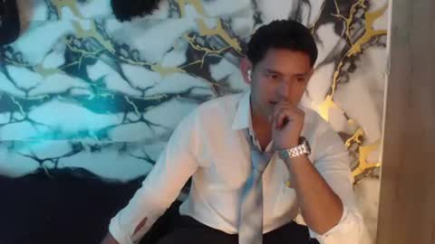 Snapshot of hiroshi_shen2 chatting on August 2026 02:44:02 PM hirosi shen online show from August 2026 02:44:02 PM