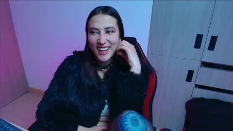 Hitomi Arata online show from April 2026 02:51:02 AM