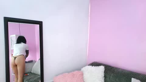 hiyakasudere_ online show from October 2025 07:05:01 PM