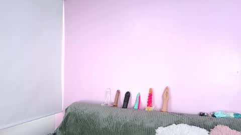 hiyakasudere_ online show from October 2025 06:51:01 PM