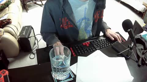 Snapshot of hoboayoyo chatting on December 2024 01:45:01 AM Hentai man online show from December 2024 01:45:01 AM