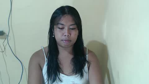 Layla3 online show from April 2026 12:13:01 PM