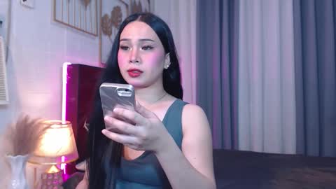 hoelymolly online show from February 2026 08:41:01 AM