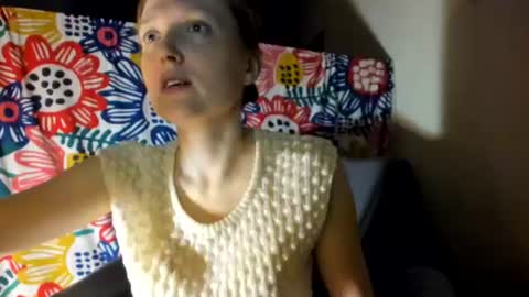 Snapshot of holistic_woman chatting on July 2026 08:11:01 PM holistic_woman online show from July 2026 08:11:01 PM