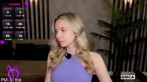 Snapshot of holl1would chatting on July 2026 06:43:02 PM My social media links subscribe to support me online show from July 2026 06:43:02 PM