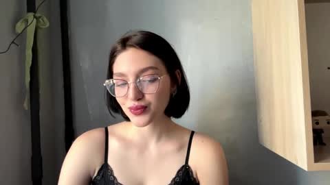 Sofia online show from April 2026 05:16:02 AM