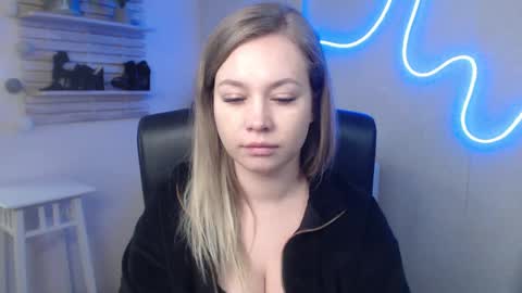 Holly online show from January 2025 10:26:02 AM