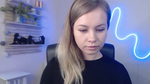 Holly online show from January 2025 06:35:02 AM