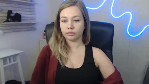 Holly online show from January 2025 10:40:02 AM