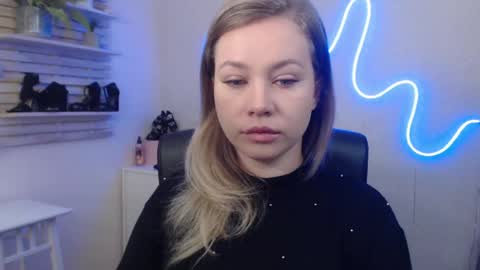 Holly online show from January 2025 03:31:01 AM