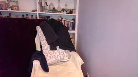 holly_bourbon online show from March 2026 11:19:02 PM