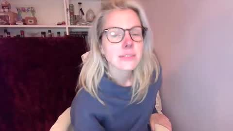 holly_bourbon online show from April 2026 12:55:02 AM