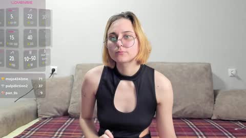 Polly online show from January 2025 11:43:01 AM
