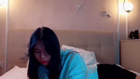 Snapshot of hollyfletchers chatting on August 2026 09:33:01 AM Alex online show from August 2026 09:33:01 AM