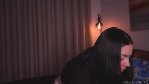 Holly Linder online show from September 2025 02:44:01 AM