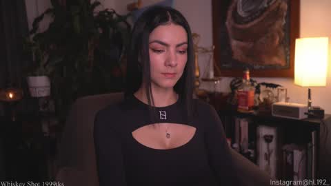 Holly Linder online show from September 2025 02:11:01 AM