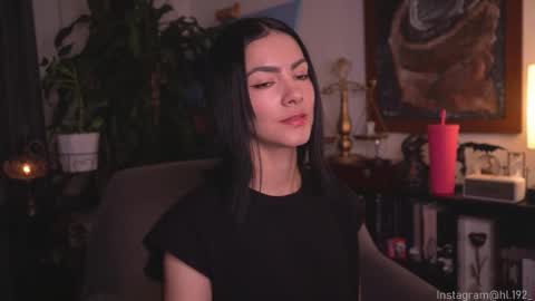 Holly Linder online show from September 2025 03:27:02 AM