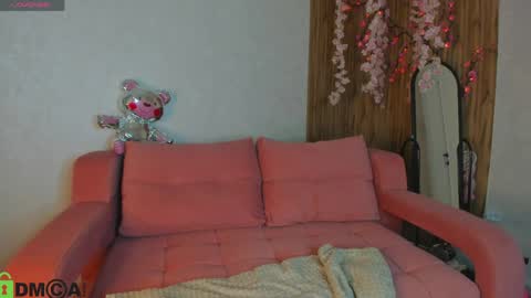 Snapshot of hollyray_ chatting on April 2026 01:14:01 AM Holly online show from April 2026 01:14:01 AM