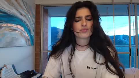 hollyshit_ online show from September 2025 10:59:02 PM