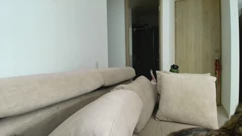 hollyshit_ online show from October 2025 12:44:02 AM