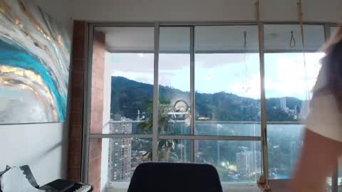 hollyshit_ online show from November 2025 10:48:01 PM